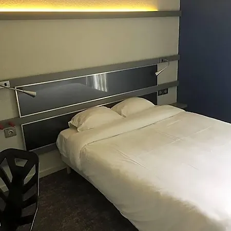 Hotel Kyriad Direct Trappes Trappes