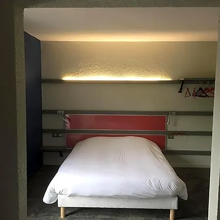 Hotel Kyriad Direct Trappes Trappes